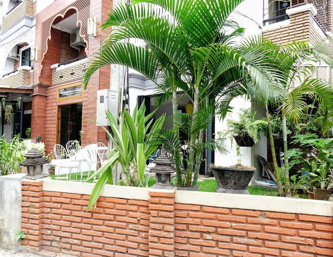 Spring@Tapae Otel Chiang Mai Dış mekan fotoğraf